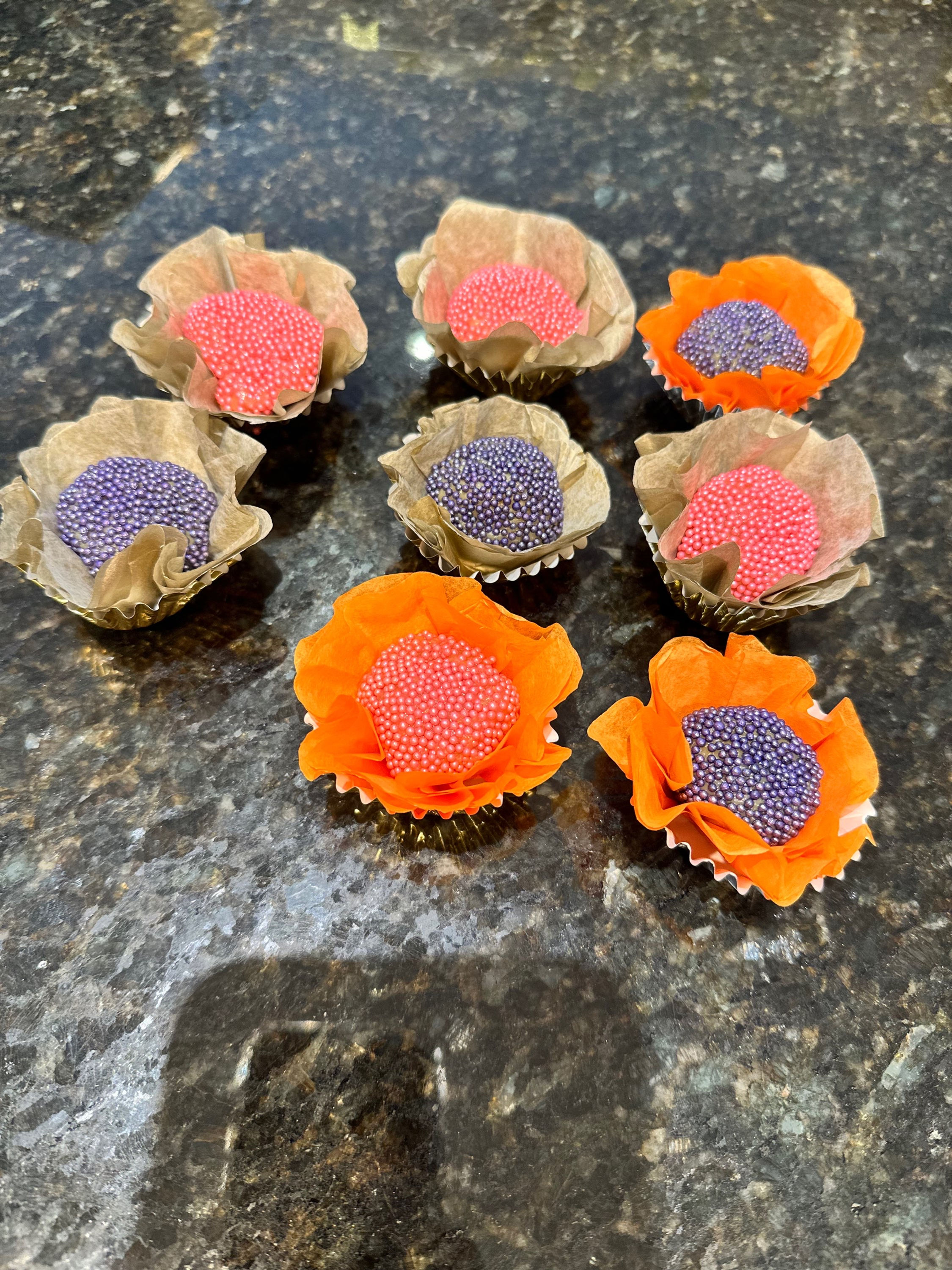 Beijinhos with Colored Sprinkles 100 units