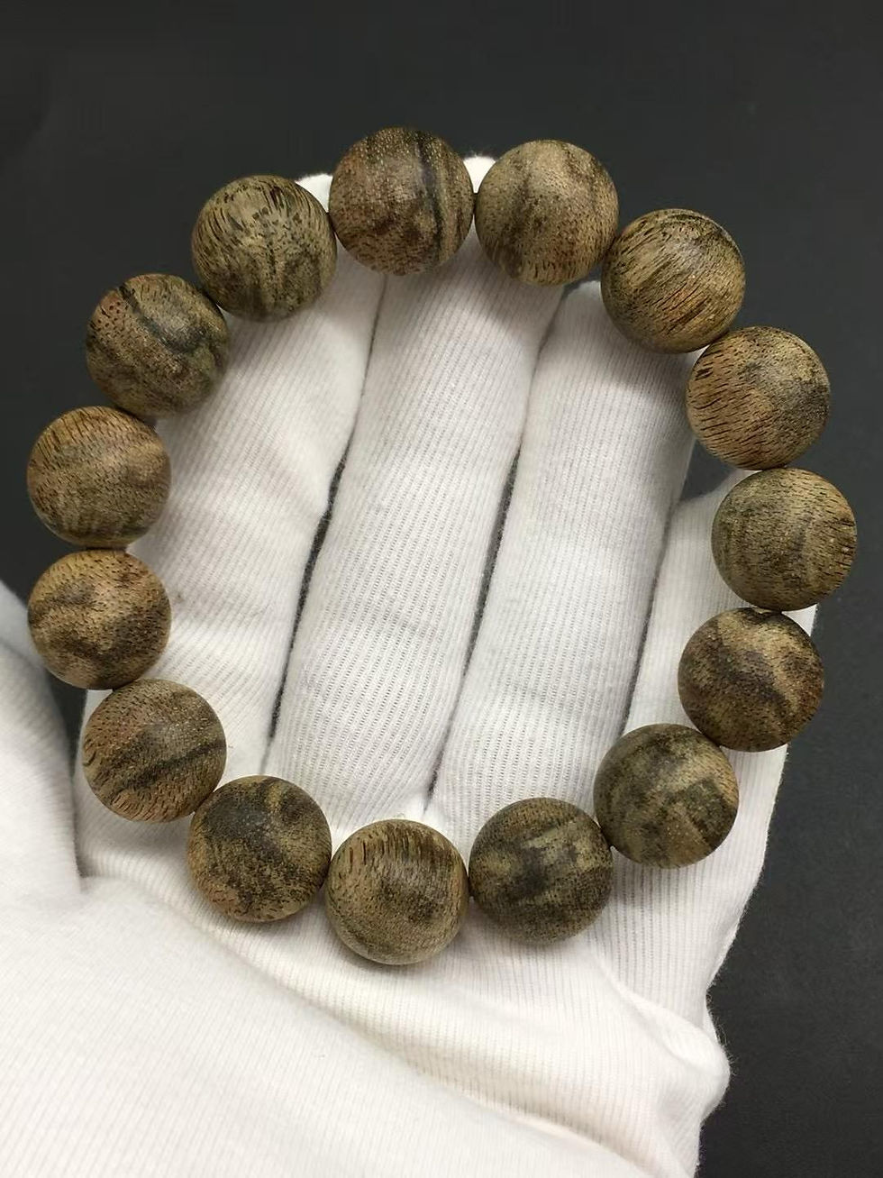 agarwood bracelet