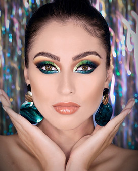 +D MAKEUP in green colours_edited.jpg