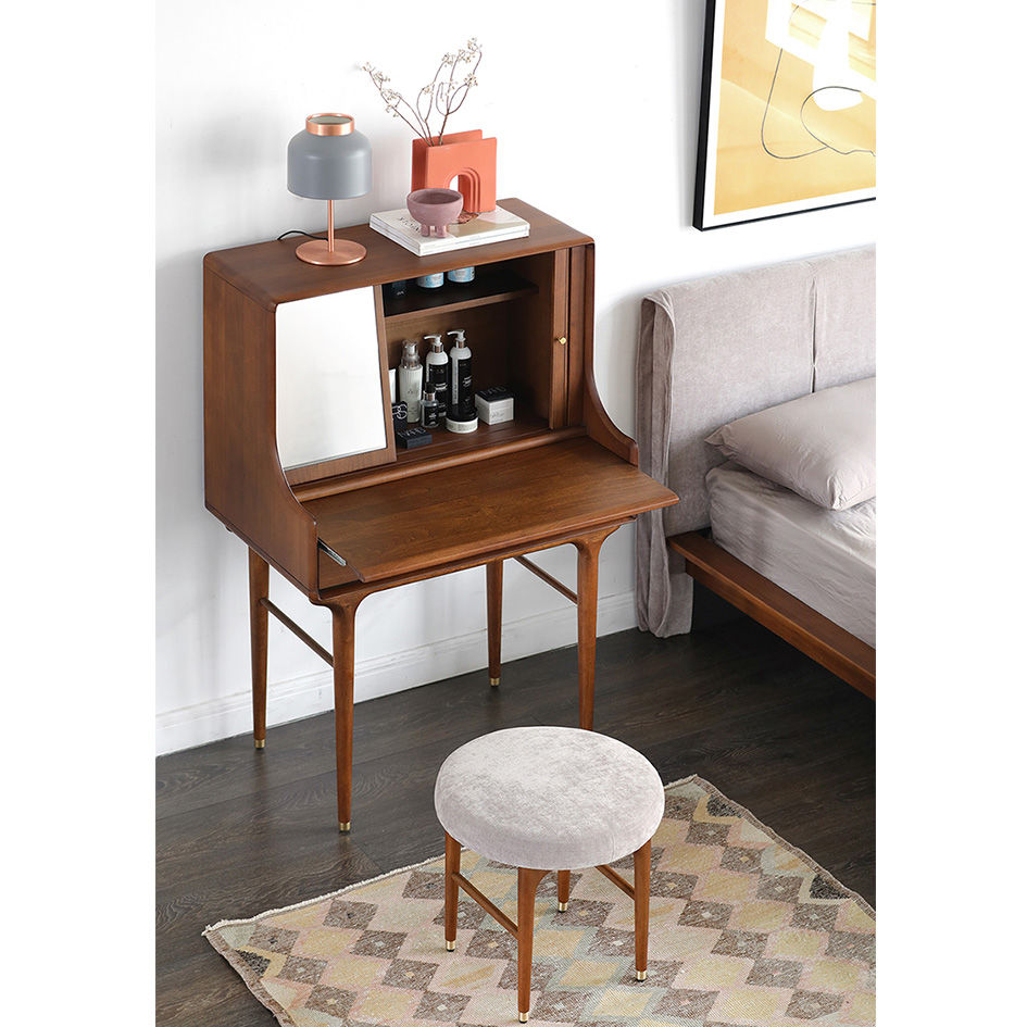Thumbnail: Alexia Stool