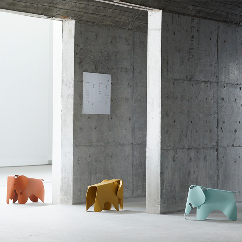 Thumbnail: Elephant Stool