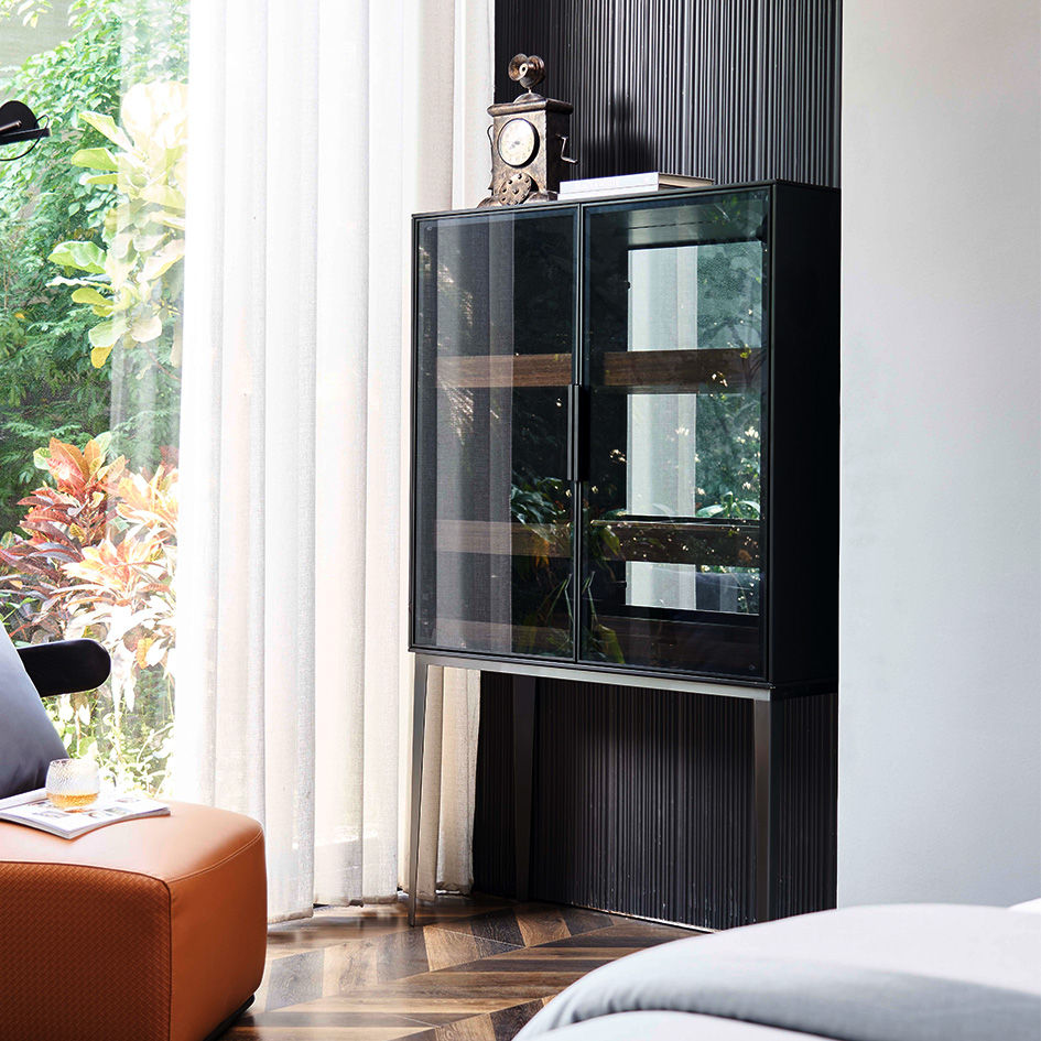 Thumbnail: Minotti Tall Storage