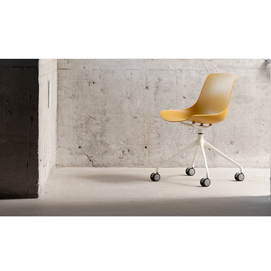 Thumbnail: Vitra (Adjustable) Chair