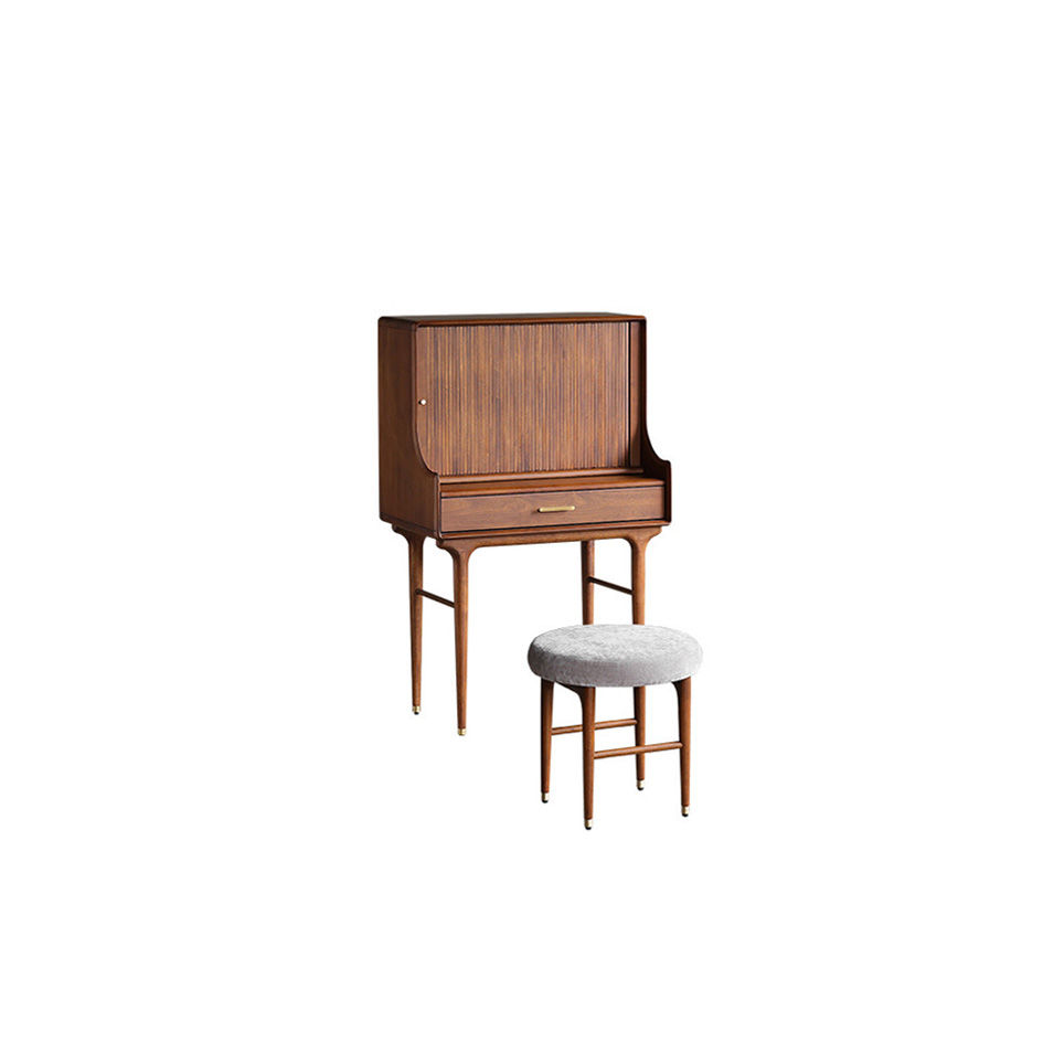 Thumbnail: Alexia Stool