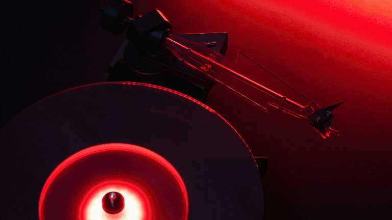 For Those About to Spin—The Ultimate AC/DC Turntable