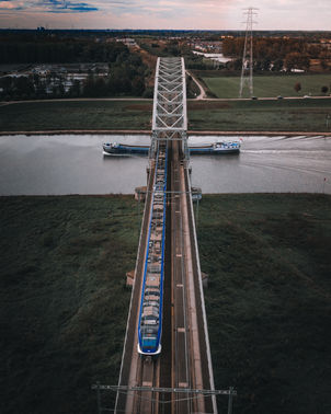 Spoorbrug Oosterbeek drone 3.jpg