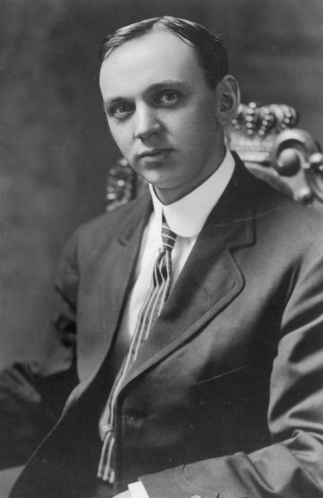 Edgar Cayce as a young man in 1900