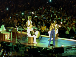 Rompe record  Shakira; 400 mil  asistentes