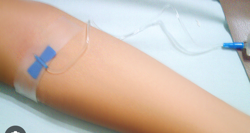 Reportan otra muerte más por suero vitamínico