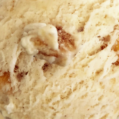 Carmel Apple Pie (Seasonal)
