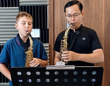 Học Saxophone tại nha trang cùng đội ngũ giảng viên chuyên môn cao tại Arista Music Center. Chương trình dành cho trẻ em, thiếu nhi và người lớn
