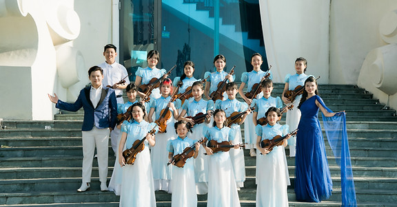 Học Thanh nhạc tại nha trang cùng đội ngũ giảng viên chuyên môn cao tại Arista Music Center. Chương trình dành cho trẻ em, thiếu nhi và người lớn