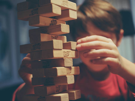 La Magia de los Juegos de Mesa y Su Impacto Social