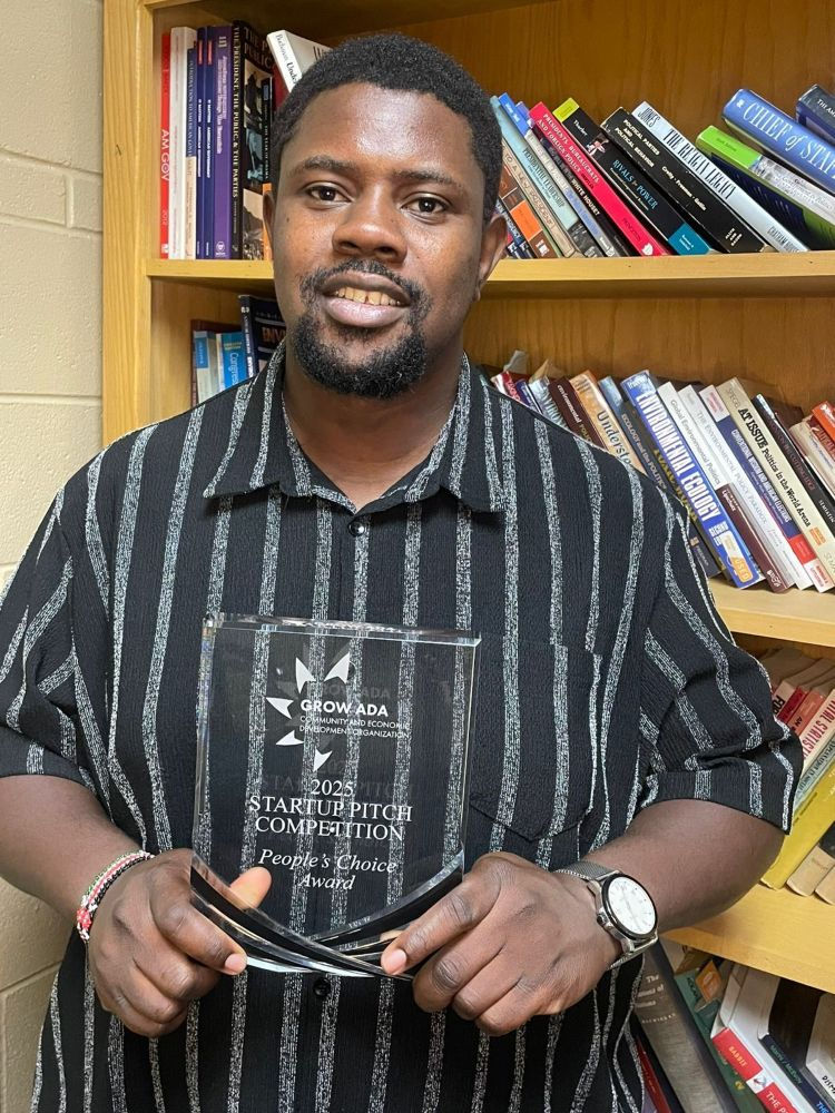 Turning Glass into Opportunity: ECU Recycling Program Wins People’s Choice Award