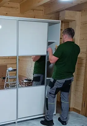 Montaż szafy przesuwnej