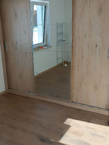 usługa skręcania mebli szafa, montaż mebli szafa, Handyman, Złota Rączka, składanie mebli szafa