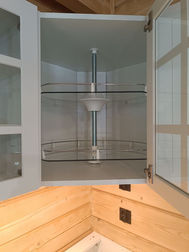 Montaż szafki narożnej IKEA METOD z karuzelą.