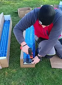 Montaż pergoli Gutroof w trakcie – składanie konstrukcji