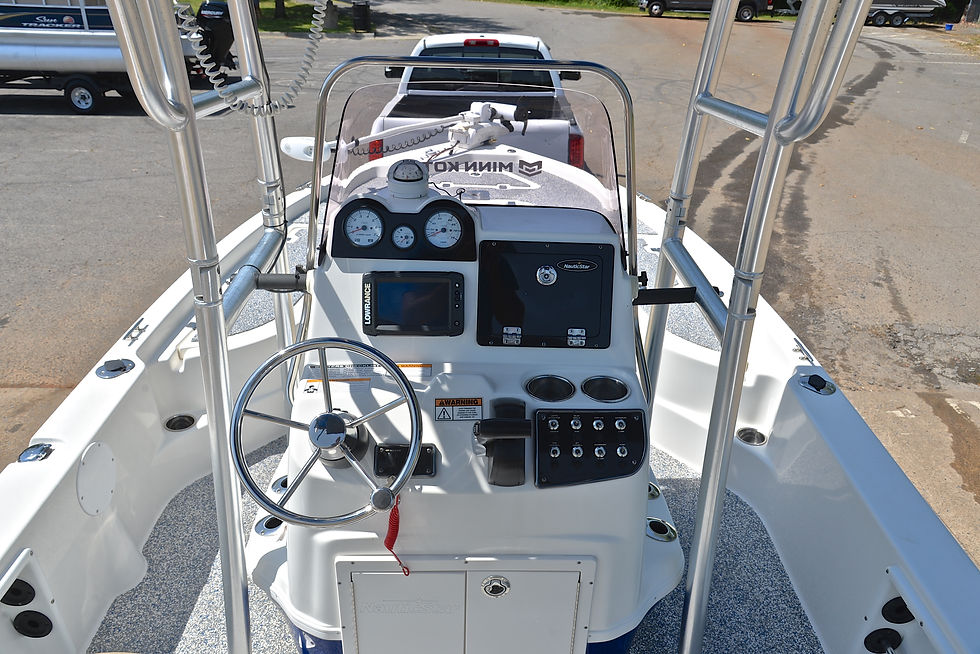 Thumbnail: Nautic Star 215 XTS