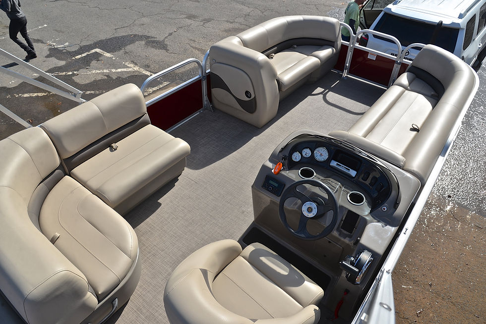 Thumbnail: Sun Tracker Party Barge 18 DLX