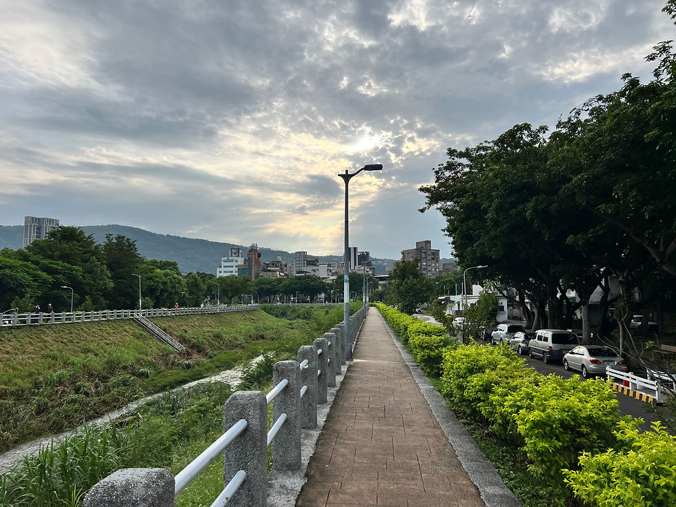 Taipei running park trail