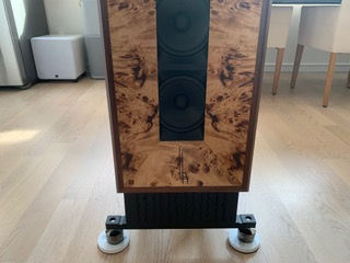 Thumbnail: Blumenhofer Acoustics Corona 4x180 P2C