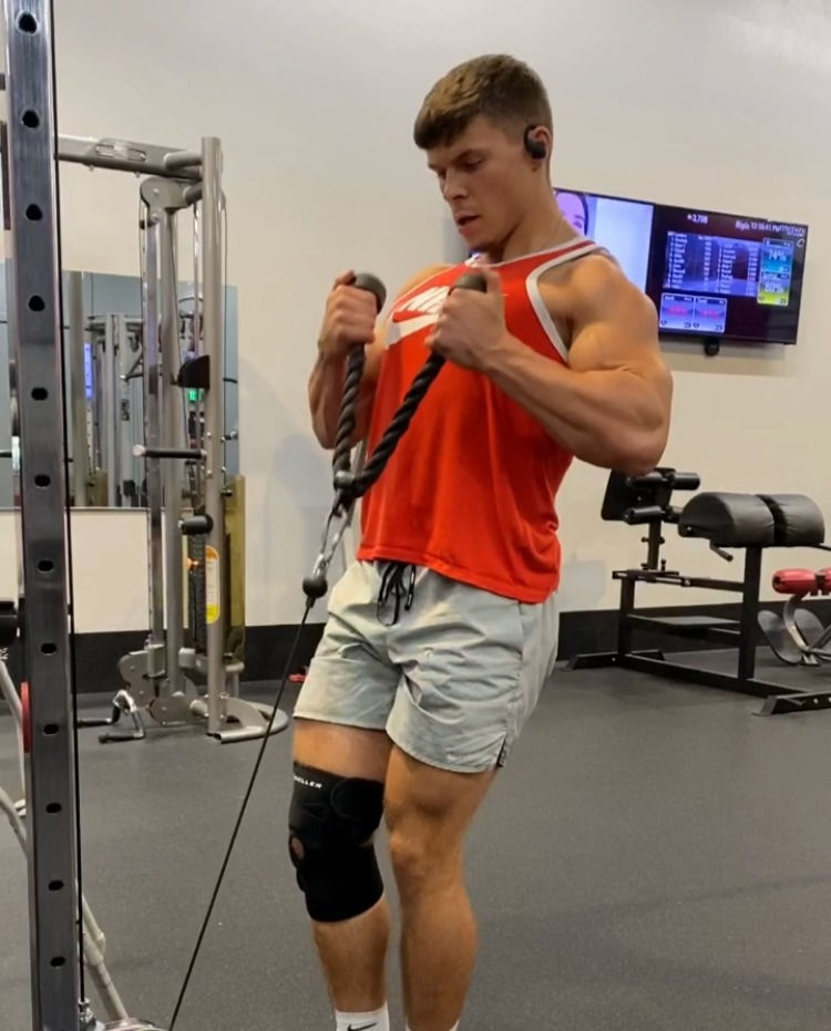 Cables Bicep Curls/Tricep Extensions Super Set (Rope)