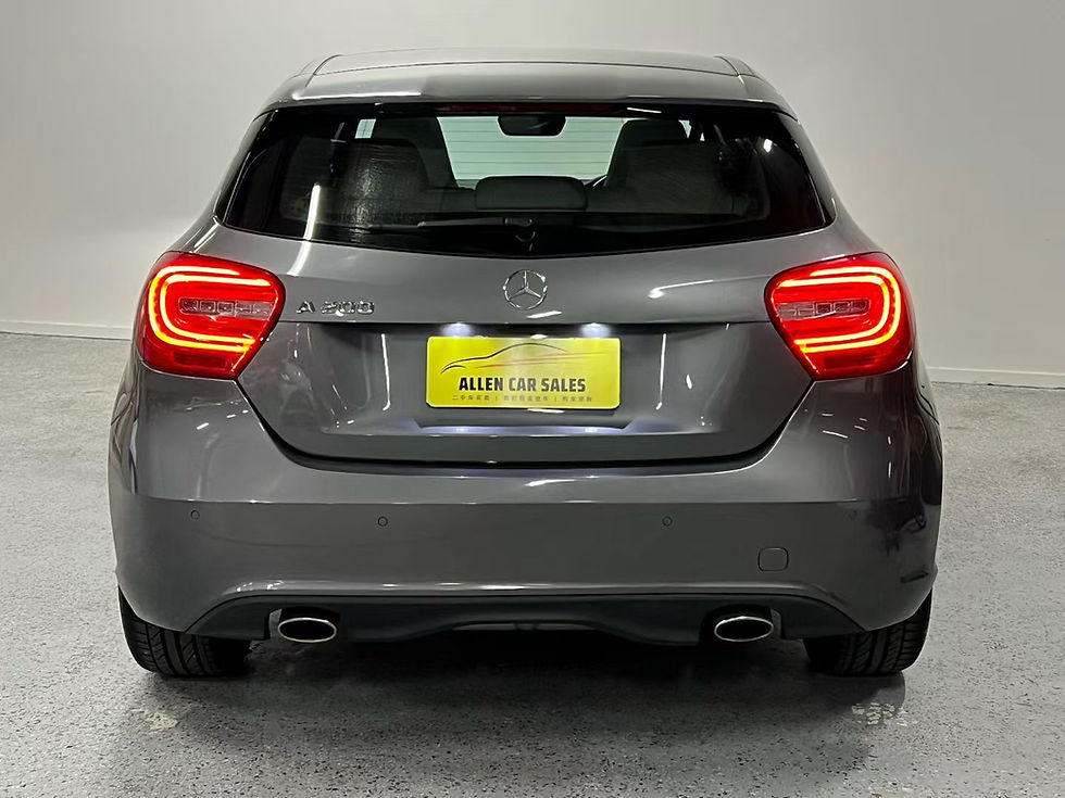 Thumbnail: 2015 Mercedes A200 Hatchback