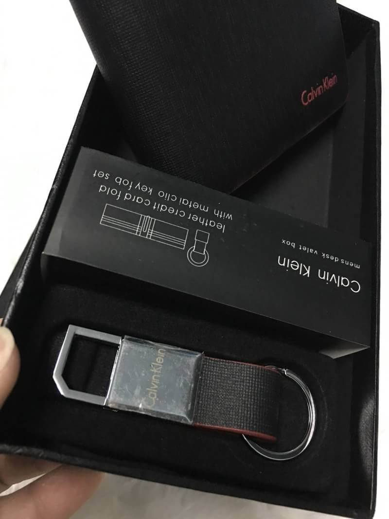ภาพขนาดย่อ: Calvin Klein  Wallet