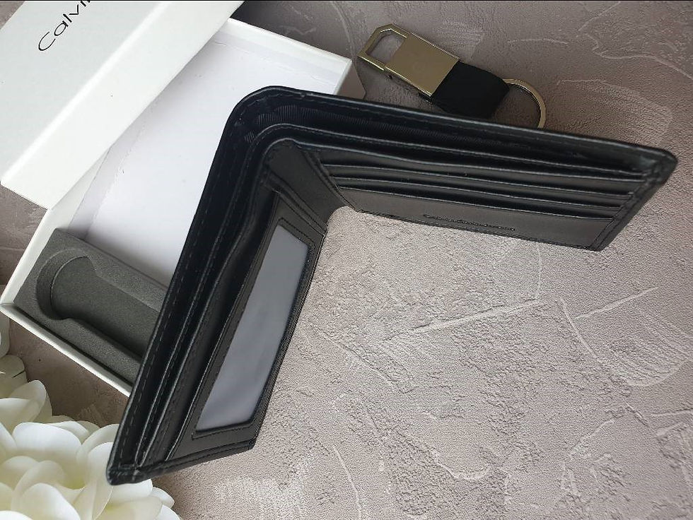 ภาพขนาดย่อ: Calvin Klein Short Wallet