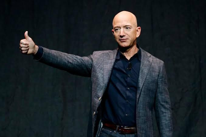 Bezos anuncia que vai abrir pré-escola