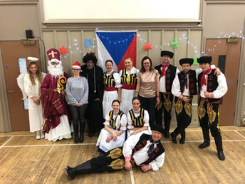 Mikuláš, čert a anděl se ukázali v Edinburghu