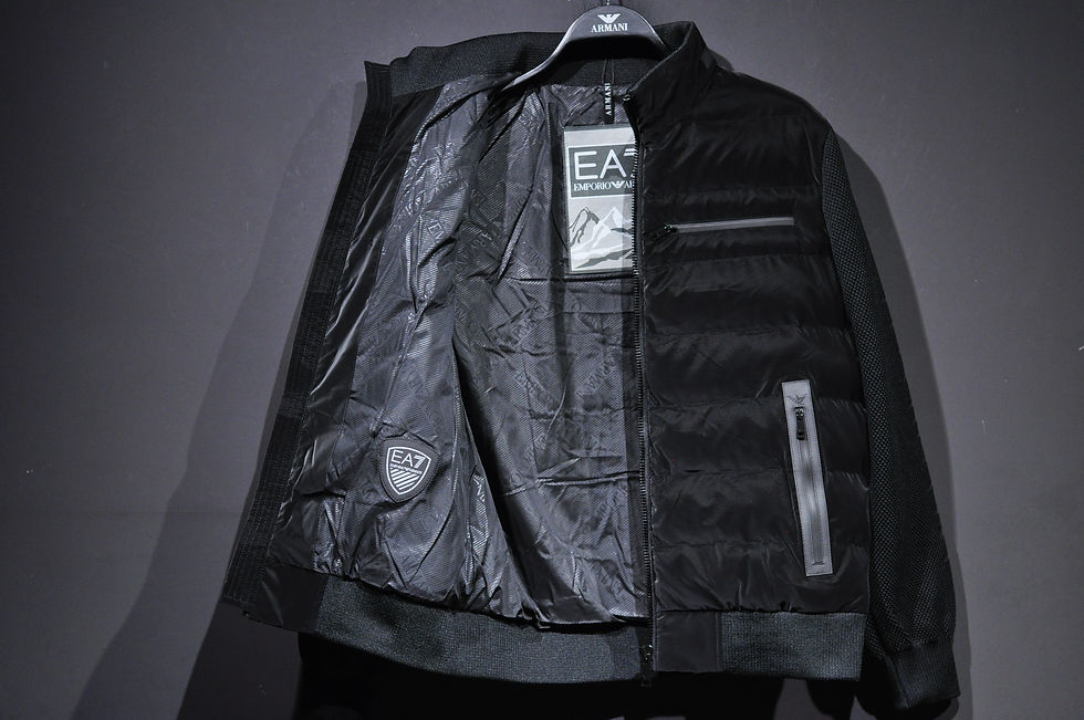 Thumbnail: Siyah Outdoor Mont