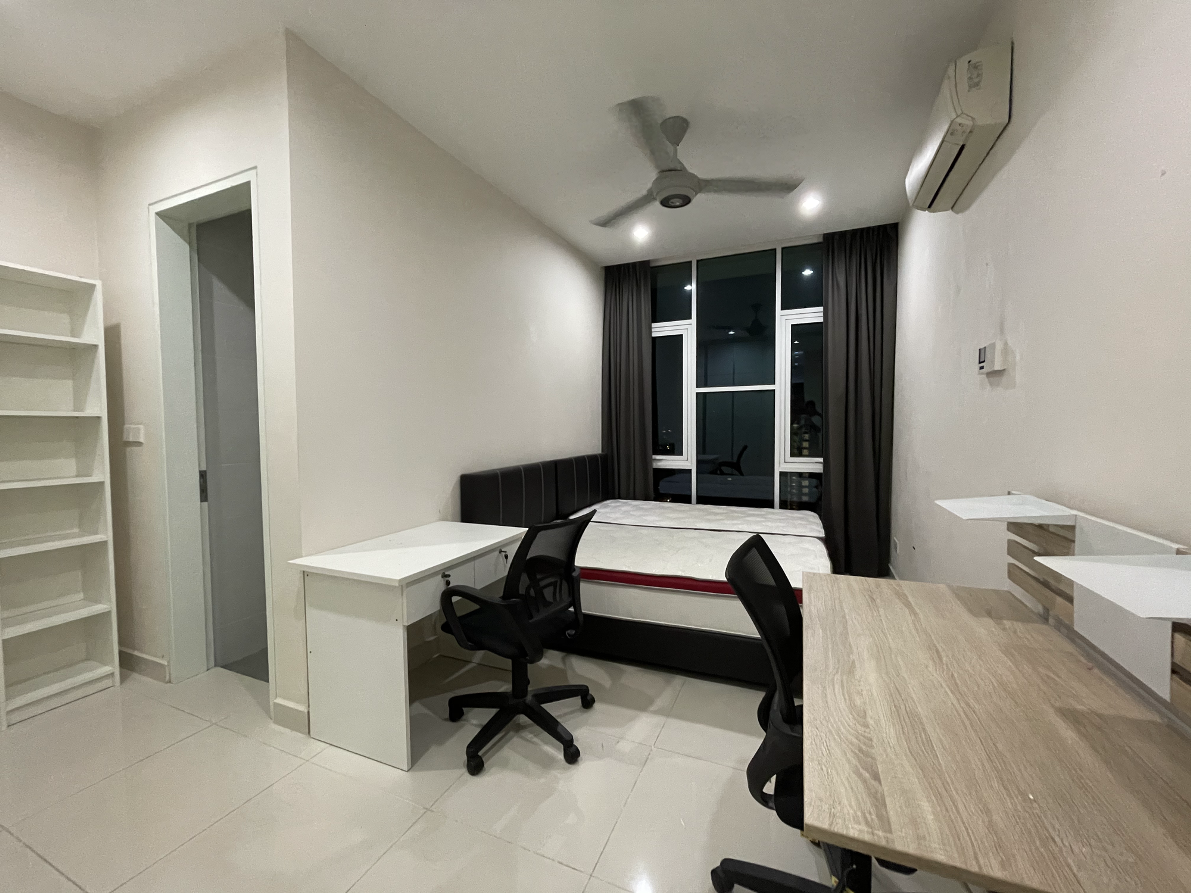 Master Room @ Nadayu28 Residence