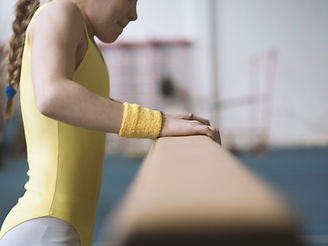 Gymnaste sur poutre