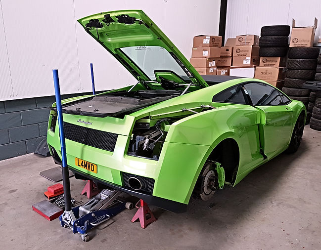 Lambo 1.jpg