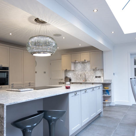 Contemporary Shaker Style Kitchen with Neutral Grey Finish by MAS Collection, image 4