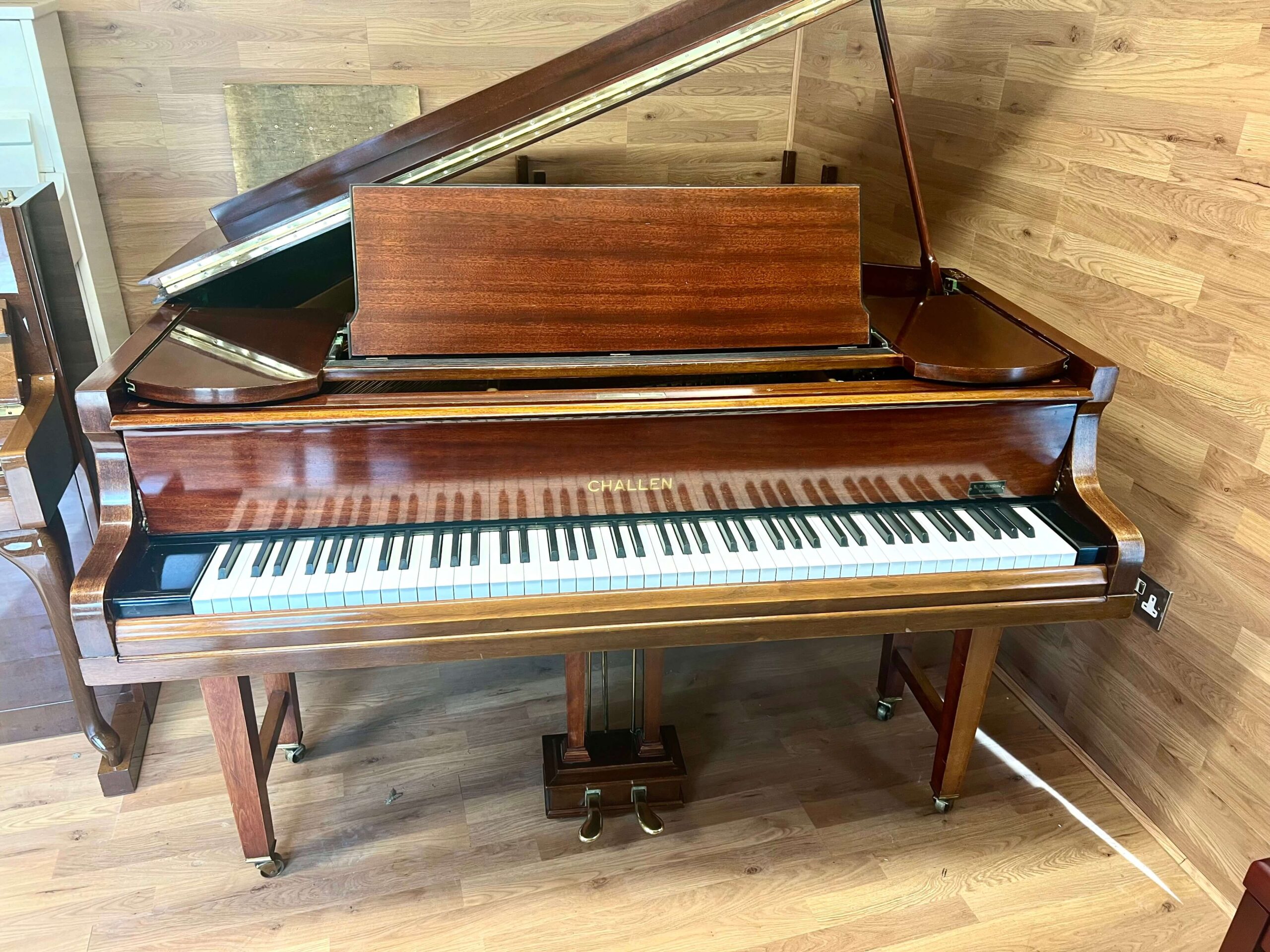 Challen Baby Grand Piano | Handel Pianos