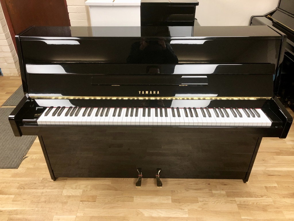 Yamaha E108 | Handel Pianos