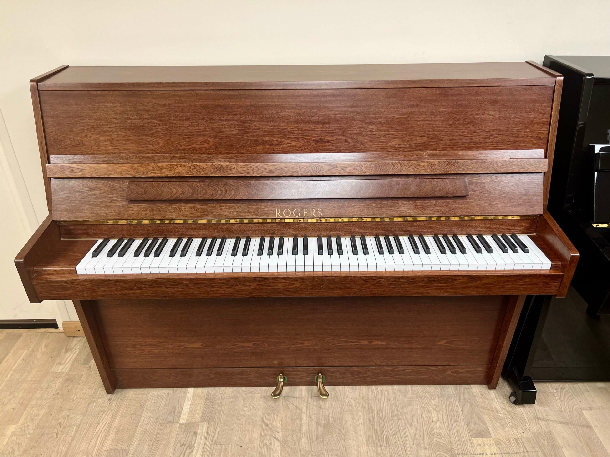 Rogers Upright Piano | Handel Pianos