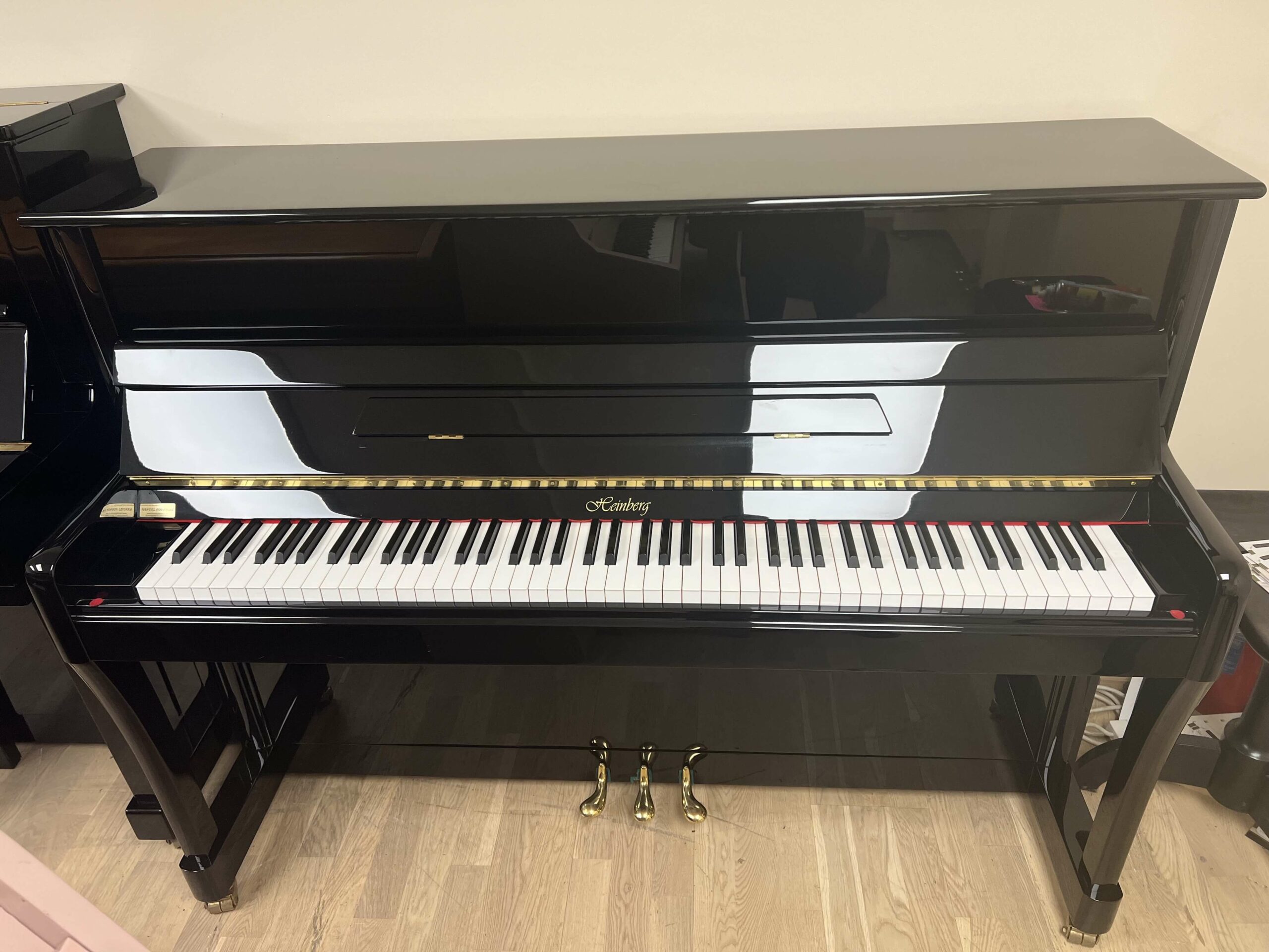 Heinberg Upright Piano | Handel Pianos