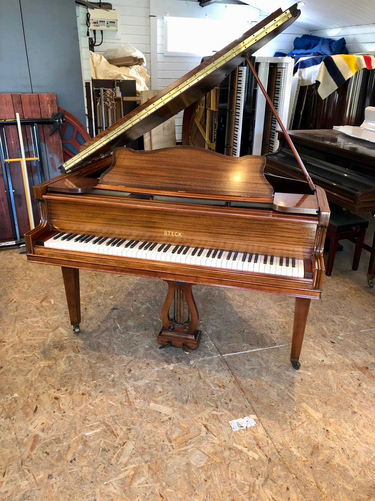 Steck Baby Grand Piano | Handel Pianos