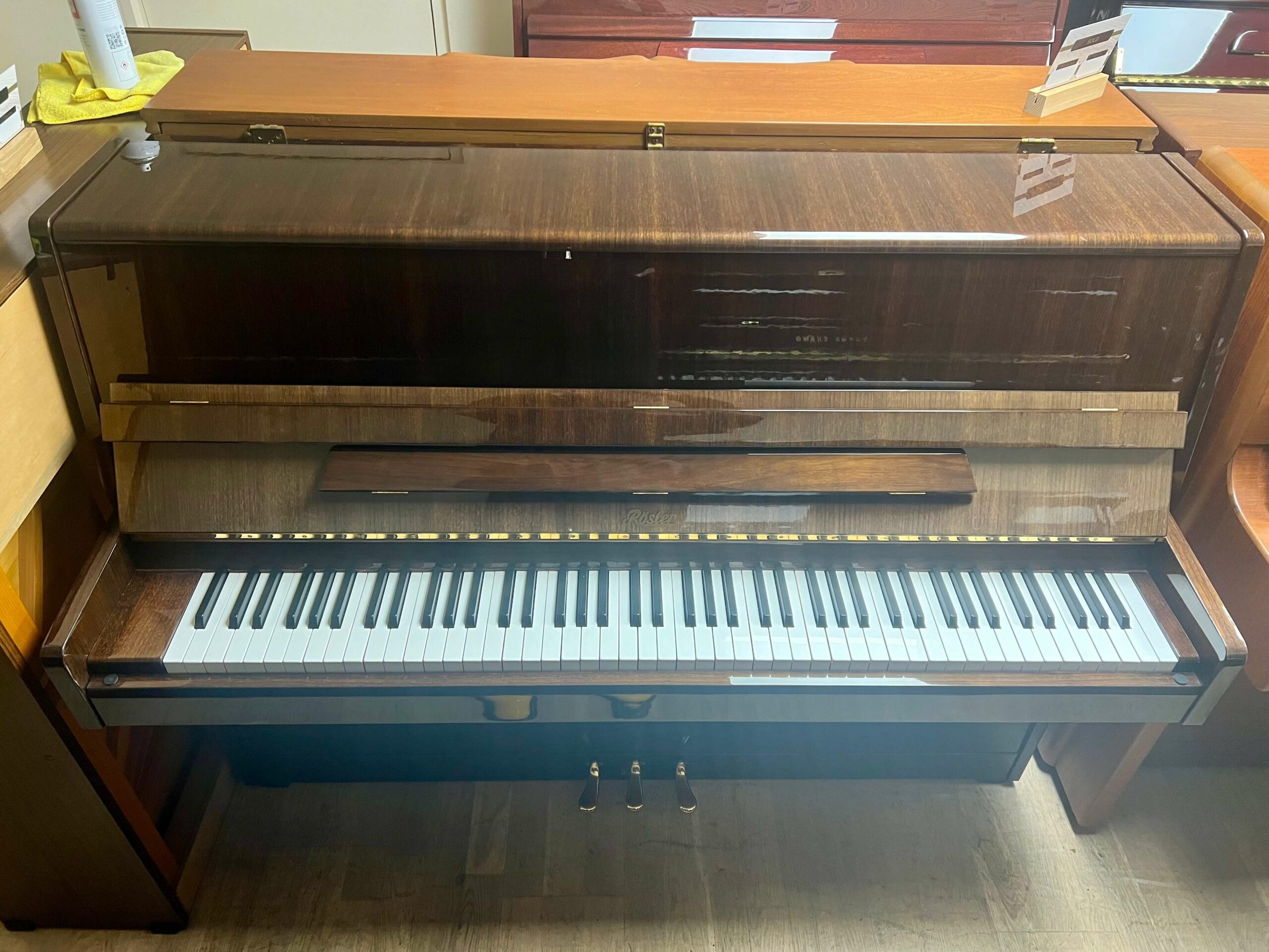 Rosler Upright Piano | Handel Pianos