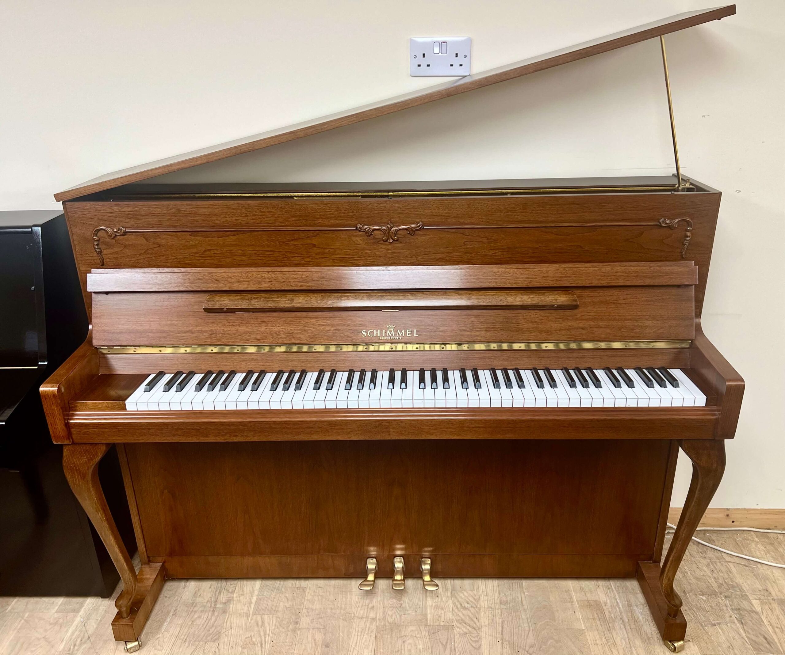Schimmel 116 Upright Piano For Sale | Free Local Delivery