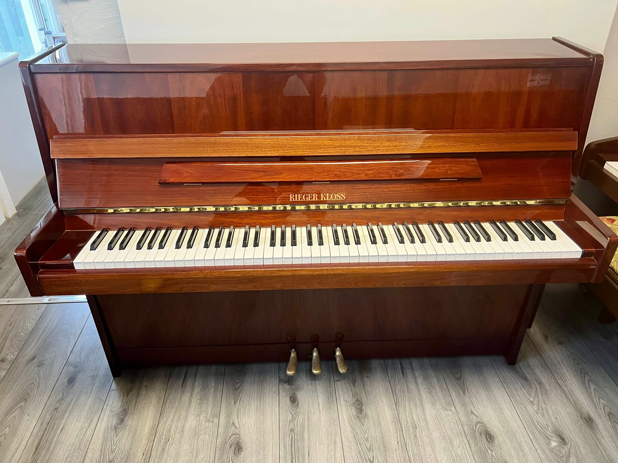 Reiger Kloss Upright Piano | Handel Pianos