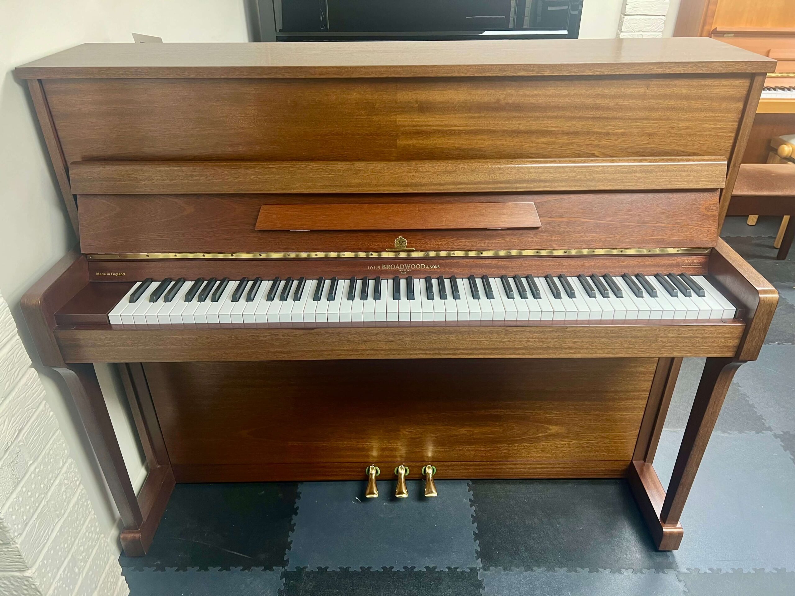 John Broadwood and Sons 116 Upright Piano | Handel Pianos