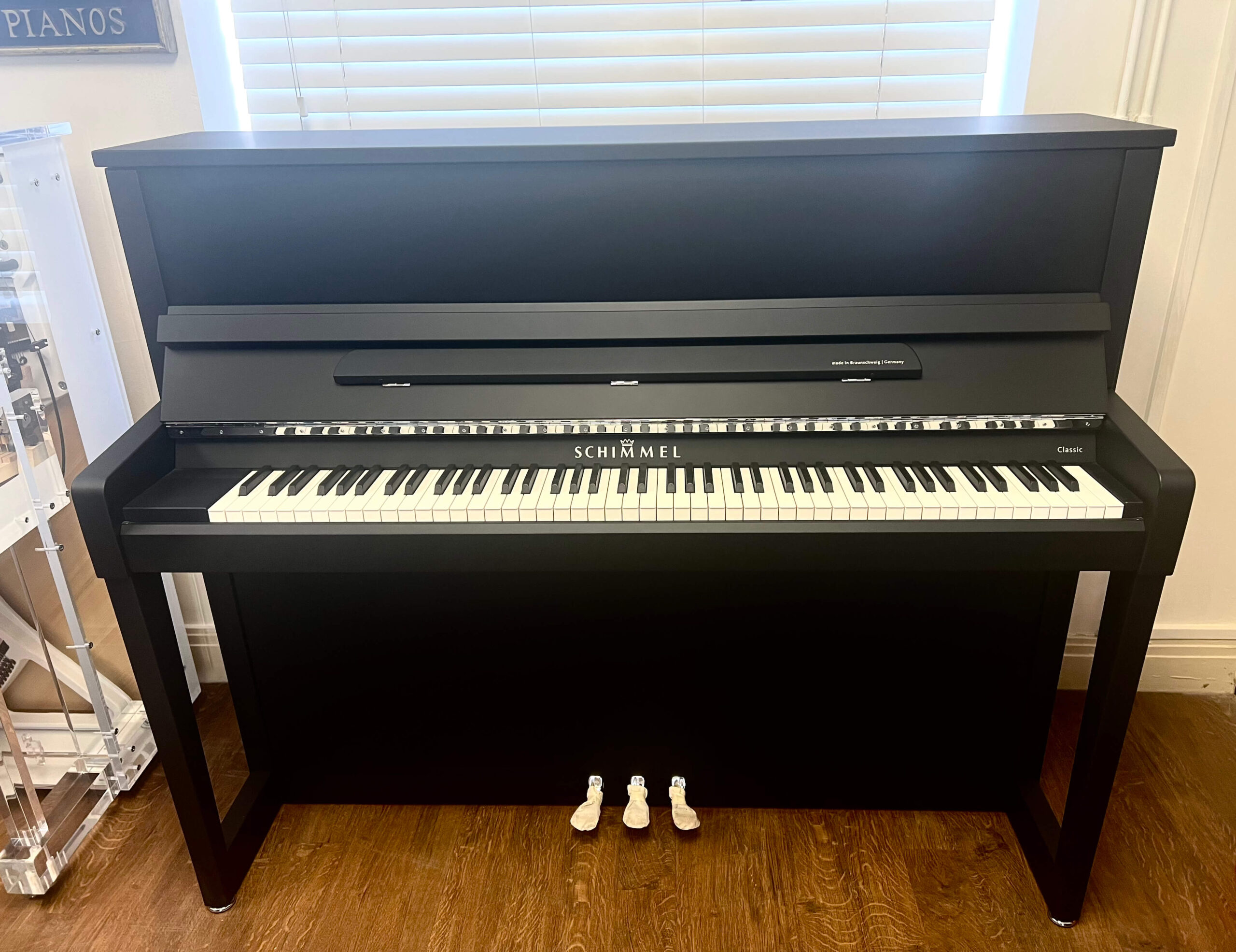 Schimmel C121 Upright Piano For Sale | Handel Pianos