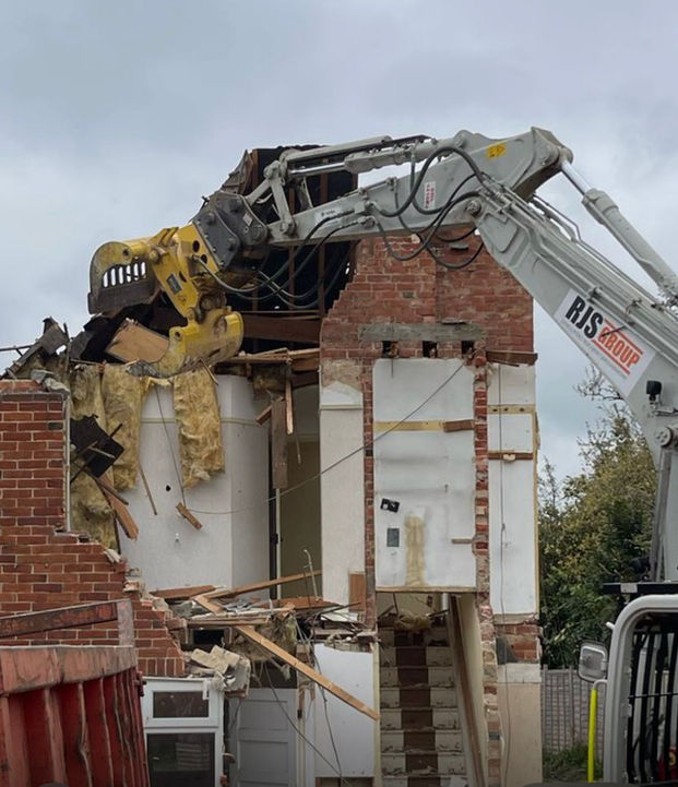 RJS GROUP DEMOLITION WOKINGHAM