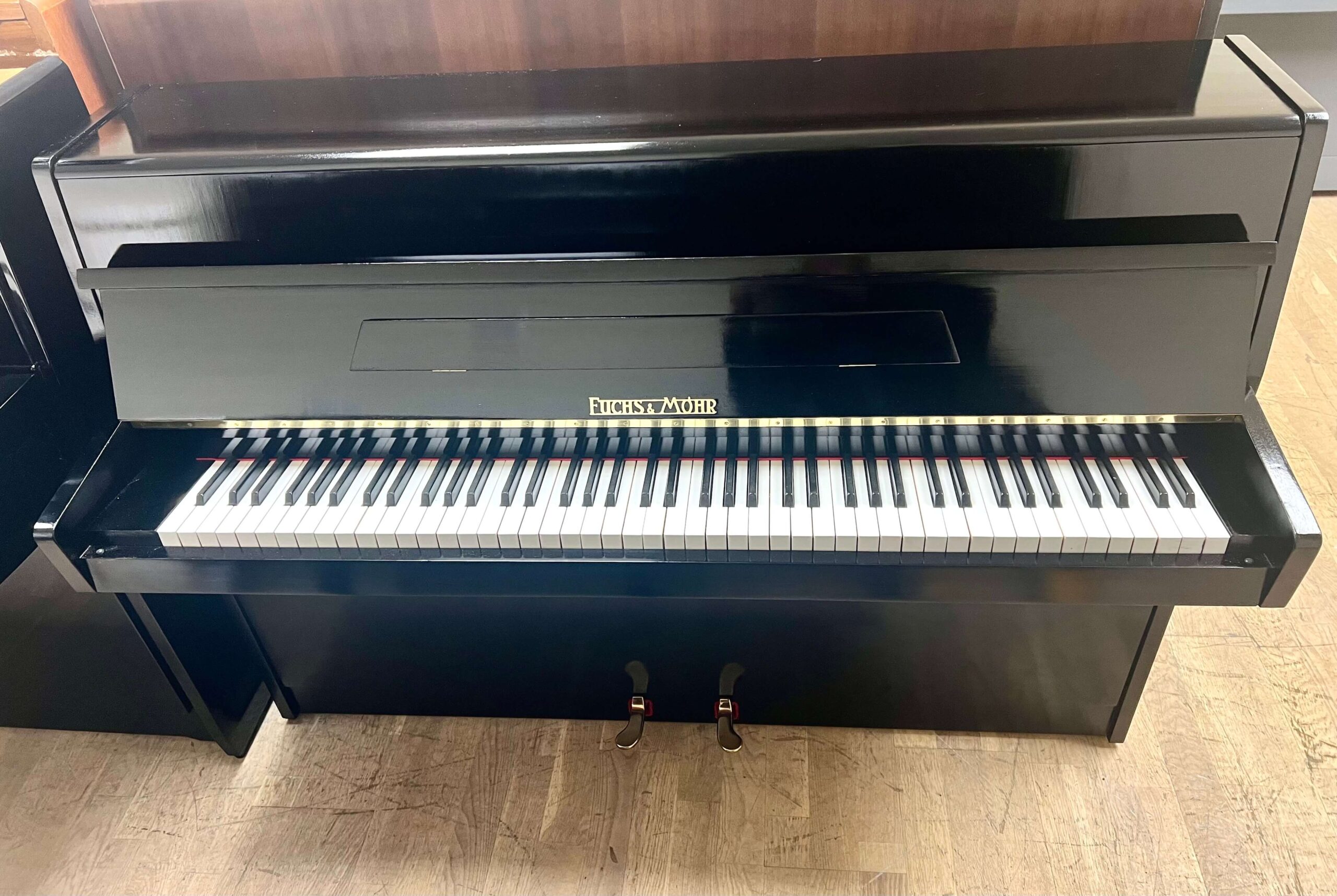 Fuchs & Mohr Upright Piano | Handel Pianos