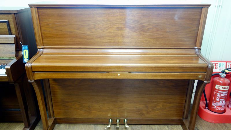 Seiler Upright Piano | Handel Pianos